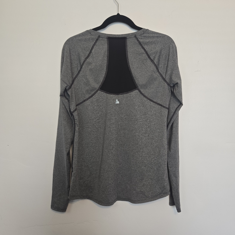 Gray Long Sleeve Women's Top - Picture 2 of 7